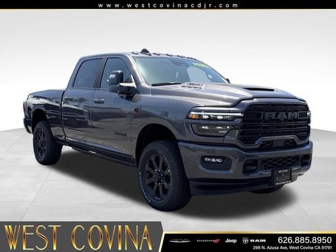 New 2026 RAM 2500 Laramie AWD/4WD image 3