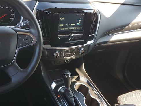 Certified 2018 Chevrolet Traverse LS AWD/4WD image 14