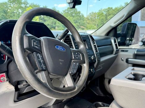 Used 2019 Ford F250 XLT w/ XLT Value Package AWD/4WD image 15