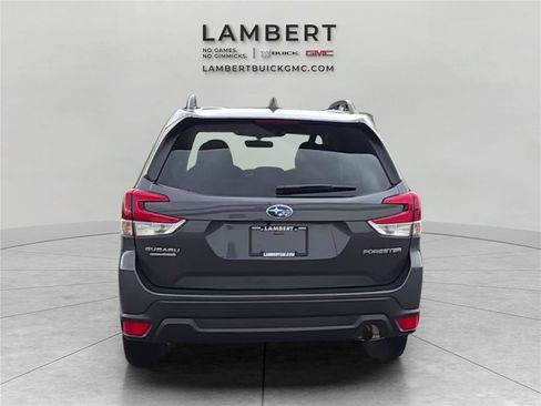 Used 2023 Subaru Forester Premium AWD/4WD image 4