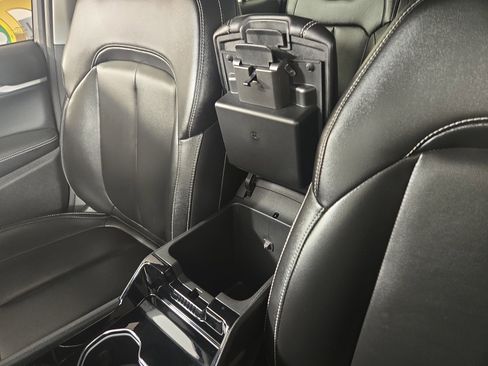 Used 2023 Jeep Grand Cherokee L Limited image 31