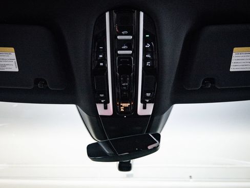 Certified 2023 Porsche Panamera Platinum Edition RWD image 20