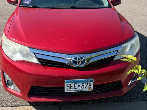 Used 2012 Toyota Camry XLE w/ Leather Pkg FWD image 1