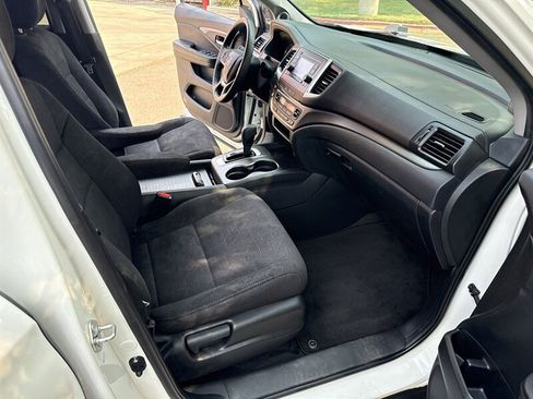 Used 2019 Honda Pilot LX image 23