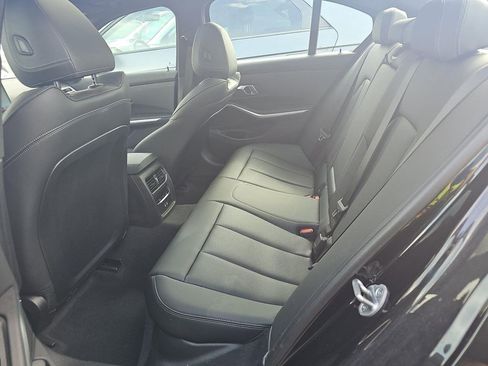 Used 2025 BMW 330i xDrive Sedan image 15