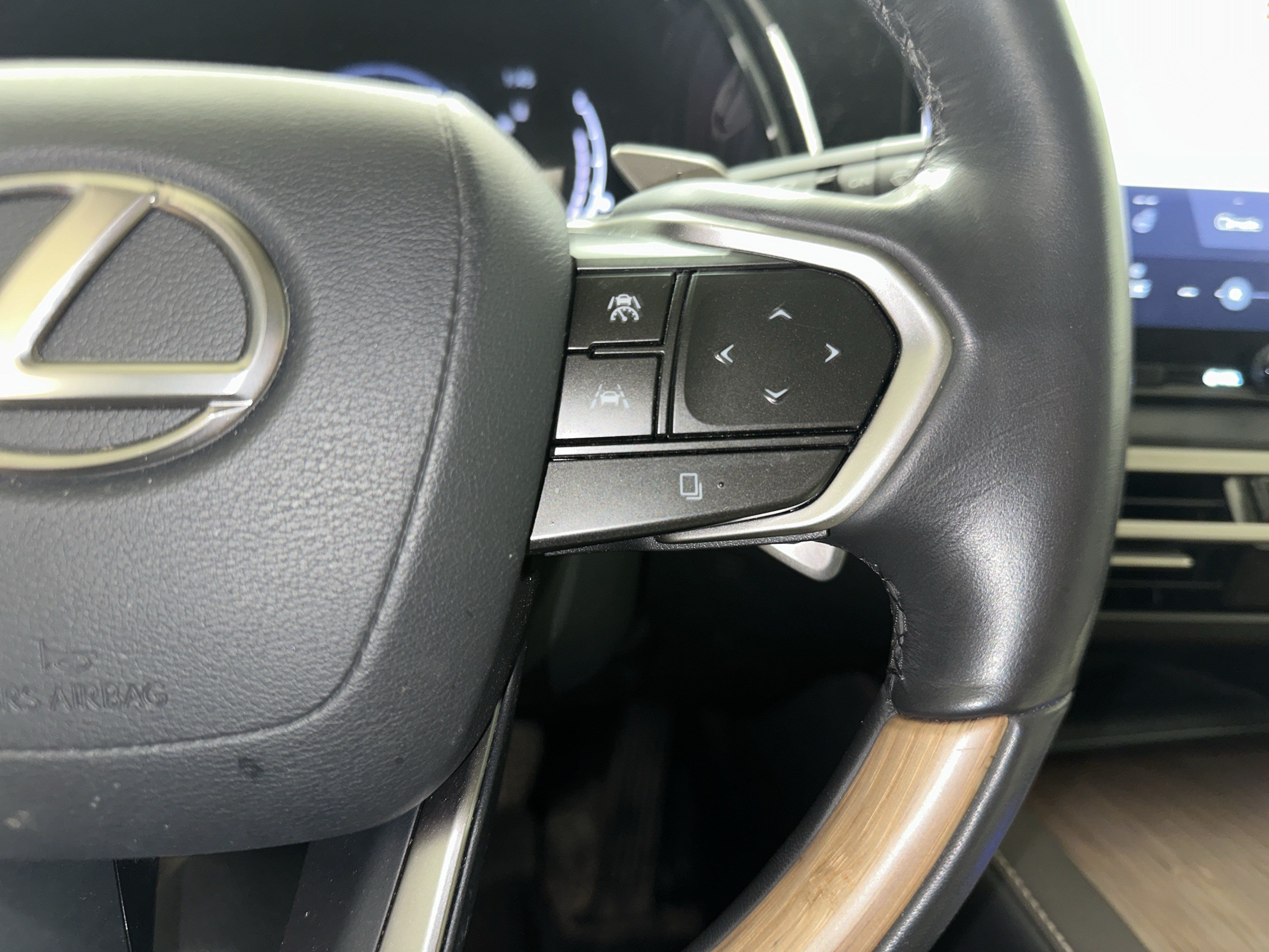 Used 2024 Lexus RX 350 AWD w/ Convenience Package image 20