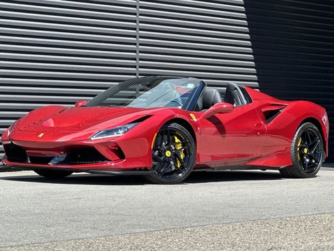 Used 2022 Ferrari F8 Tributo RWD image 12