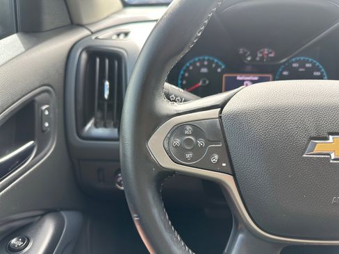 Used 2021 Chevrolet Colorado Z71 w/ Z71 Midnight Edition image 19