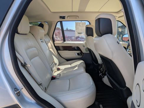Used 2020 Land Rover Range Rover HSE AWD/4WD image 8