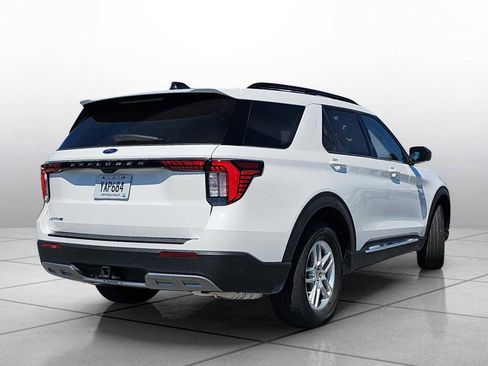 New 2025 Ford Explorer Active w/ Active Comfort Package image 17