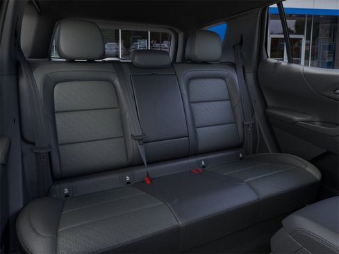 New 2026 Chevrolet Equinox LT image 17