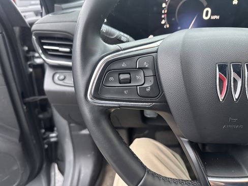 Used 2024 Buick Envista Preferred w/ Convenience I Package image 18