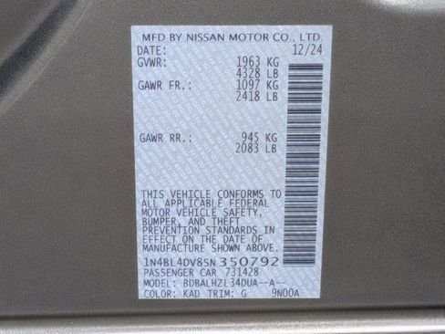 Used 2025 Nissan Altima 2.5 SV image 25