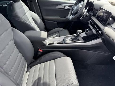 New 2025 Alfa Romeo Tonale w/ Premium Package image 9