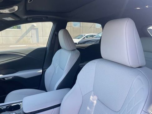 Used 2025 Lexus RX 350 Premium w/ Convenience Package AWD/4WD image 5