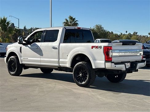 Used 2019 Ford F250 Platinum w/ Platinum Ultimate Package image 5