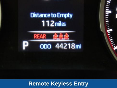 Used 2022 Toyota RAV4 XLE FWD image 5