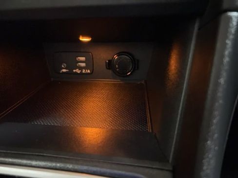 Used 2023 Subaru Crosstrek 2.5i Limited image 30