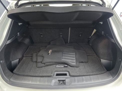 Used 2020 Nissan Rogue Sport SV w/ Technology Package image 15