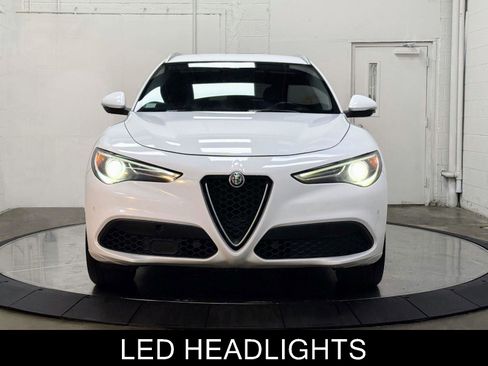 Used 2020 Alfa Romeo Stelvio Ti Lusso image 3
