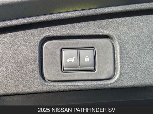 New 2025 Nissan Pathfinder SV image 21