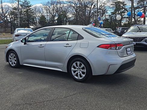 Used 2023 Toyota Corolla LE FWD image 6