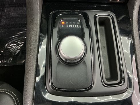 Used 2021 Chrysler 300 S RWD image 36