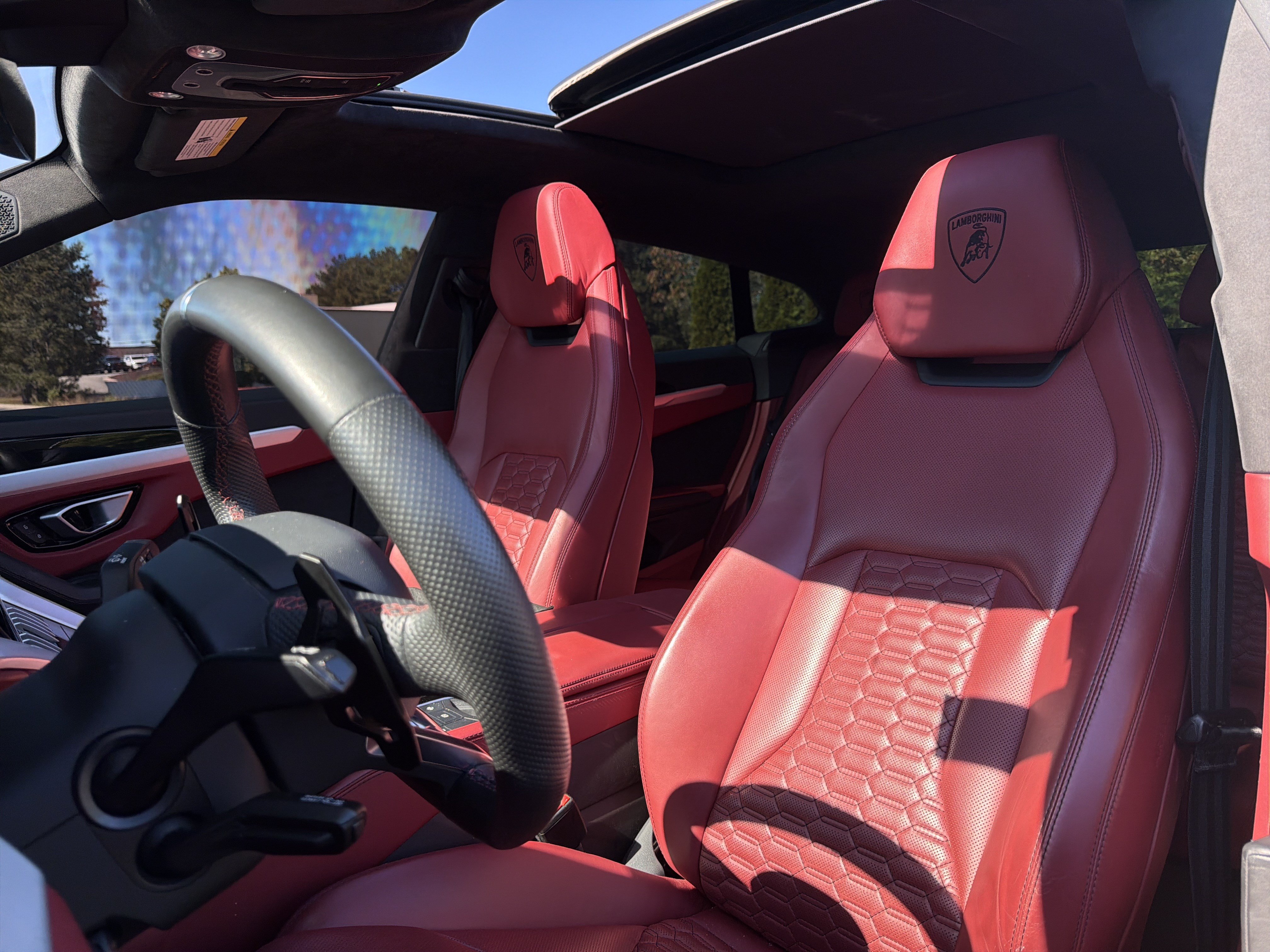 Used 2020 Lamborghini Urus AWD/4WD image 7