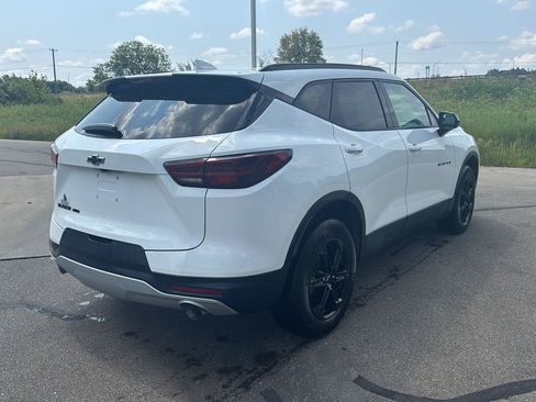 Used 2023 Chevrolet Blazer LT AWD/4WD image 5