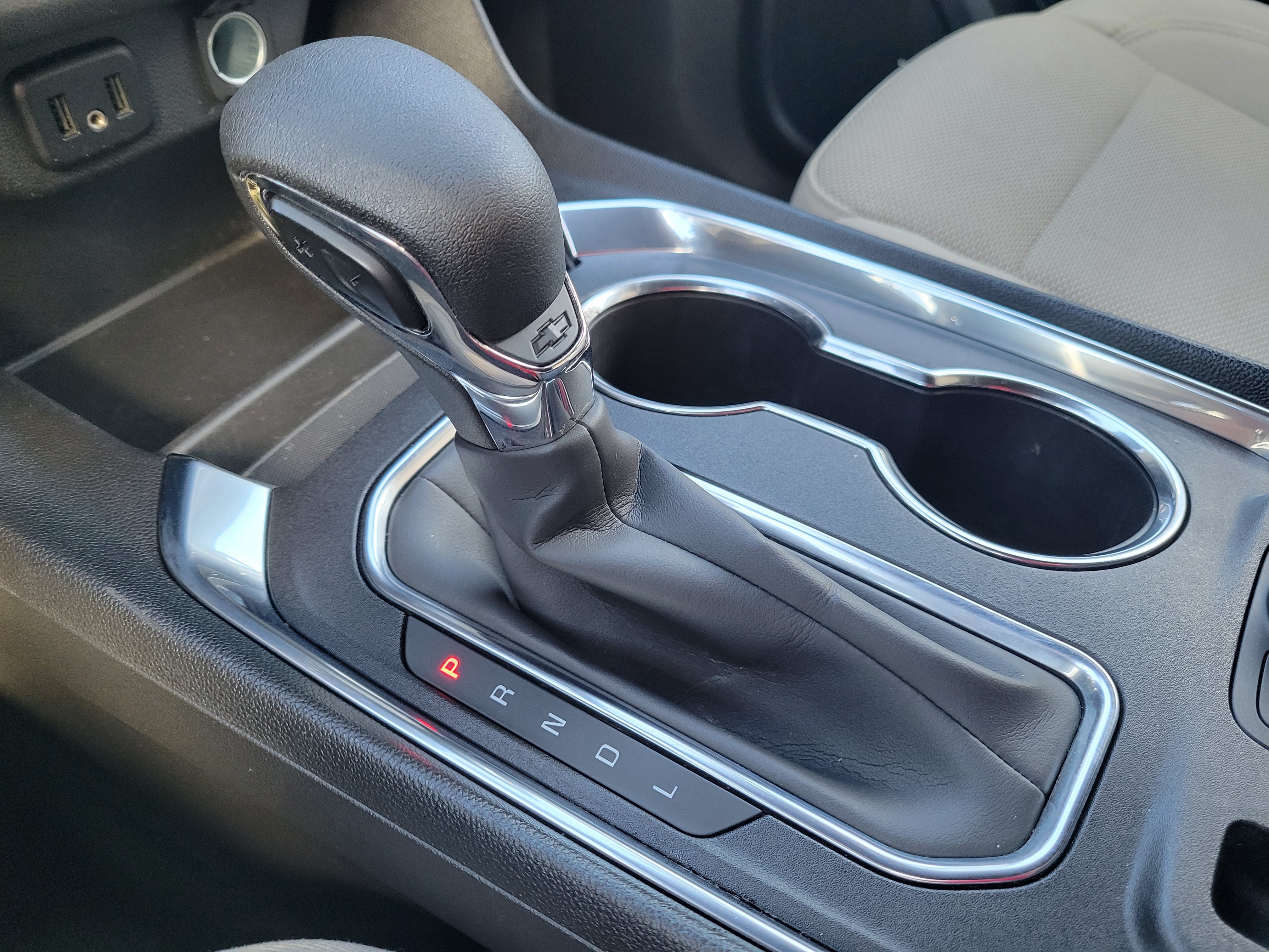 Certified 2023 Chevrolet Traverse LS FWD image 21