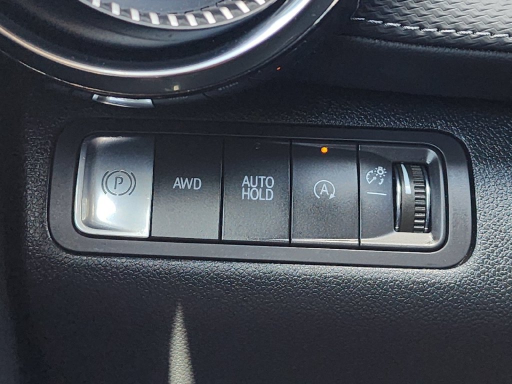 Used 2026 Chevrolet Equinox LT AWD/4WD image 31
