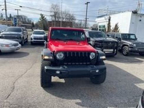Used 2023 Jeep Wrangler Willys image 5