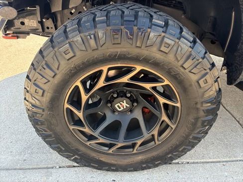 Used 2019 Ford F150 Raptor w/ Equipment Group 802A Luxury AWD/4WD image 17