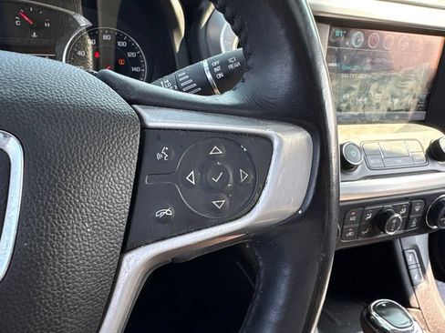 Used 2017 GMC Acadia SLT FWD image 22