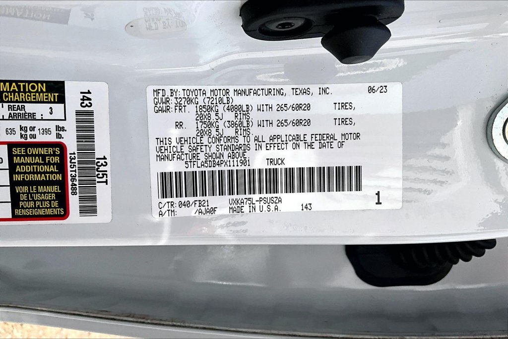 Used 2023 Toyota Tundra SR5 w/ SR5 Convenience Package AWD/4WD image 23