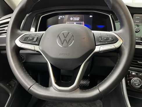 Used 2024 Volkswagen Jetta SE w/ Panoramic Sunroof Package image 15