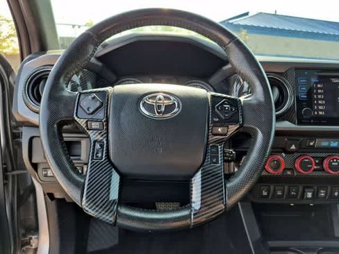 Used 2019 Toyota Tacoma TRD Off-Road AWD/4WD image 24