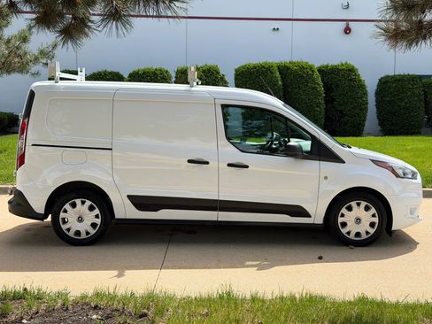 Used 2022 Ford Transit Connect XLT FWD image 4