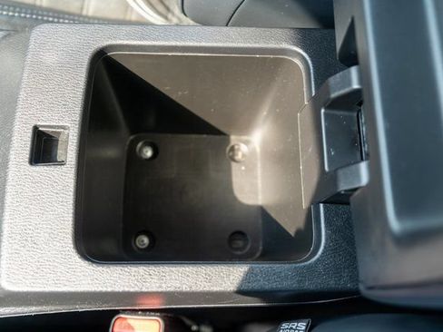 Used 2023 Mitsubishi Outlander SE AWD/4WD image 36