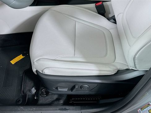 New 2026 Hyundai Tucson Limited FWD image 21