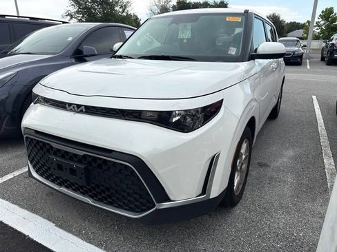 Certified 2024 Kia Soul LX w/ Option Group 015 FWD image 2