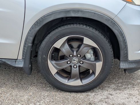 Used 2018 Honda HR-V EX-L image 12