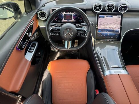 Used 2023 Mercedes-Benz GLC 300 image 16