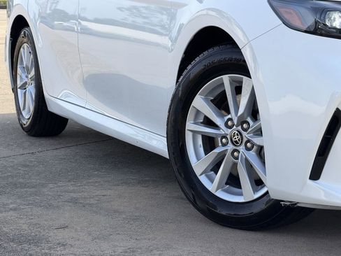 Used 2025 Toyota Camry LE FWD image 12