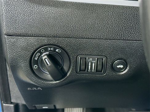 Used 2021 Chrysler 300 Touring w/ Sport Appearance Package image 18