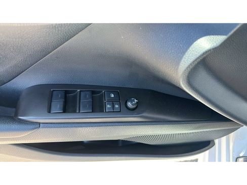 Used 2024 Toyota Camry SE FWD image 12
