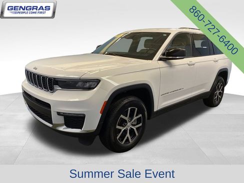 Used 2024 Jeep Grand Cherokee L Limited AWD/4WD image 3