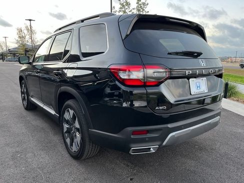 Used 2026 Honda Pilot Elite image 6