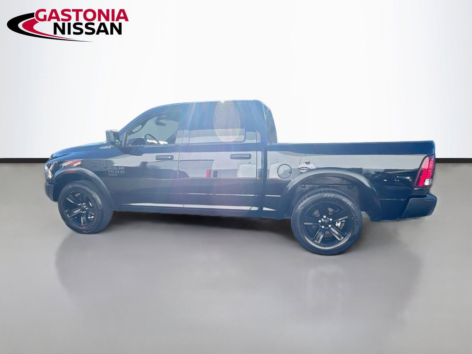 Used 2024 RAM 1500 Warlock RWD image 5