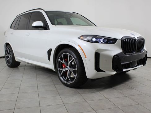 New 2026 BMW X5 xDrive50e w/ M Sport Package image 7